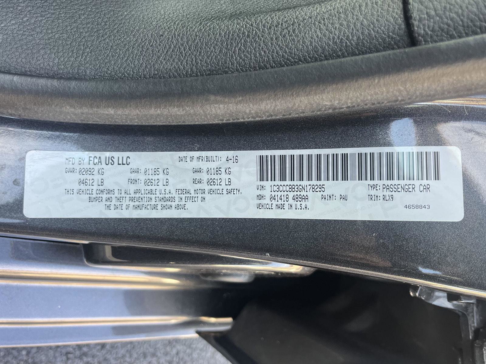 Used 2016 Chrysler 200 S w/ Comfort Group image 33