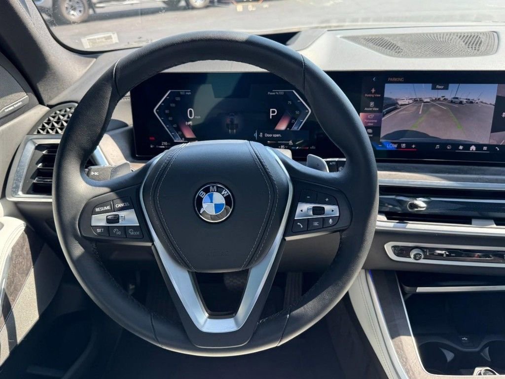 Used 2025 BMW X5 xDrive40i w/ Premium Package image 13