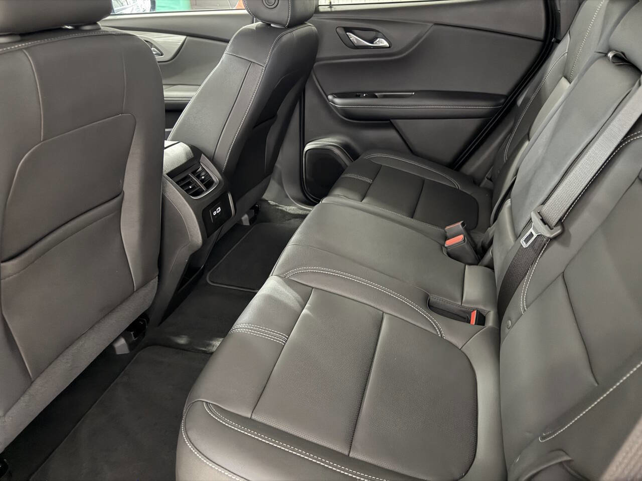 Used 2024 Chevrolet Blazer LT w/ Midnight/Sport Edition image 16