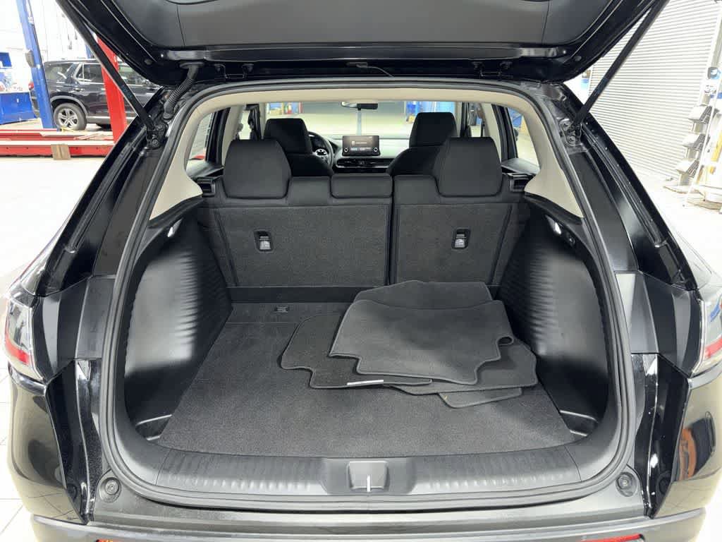 Used 2023 Honda HR-V LX image 11