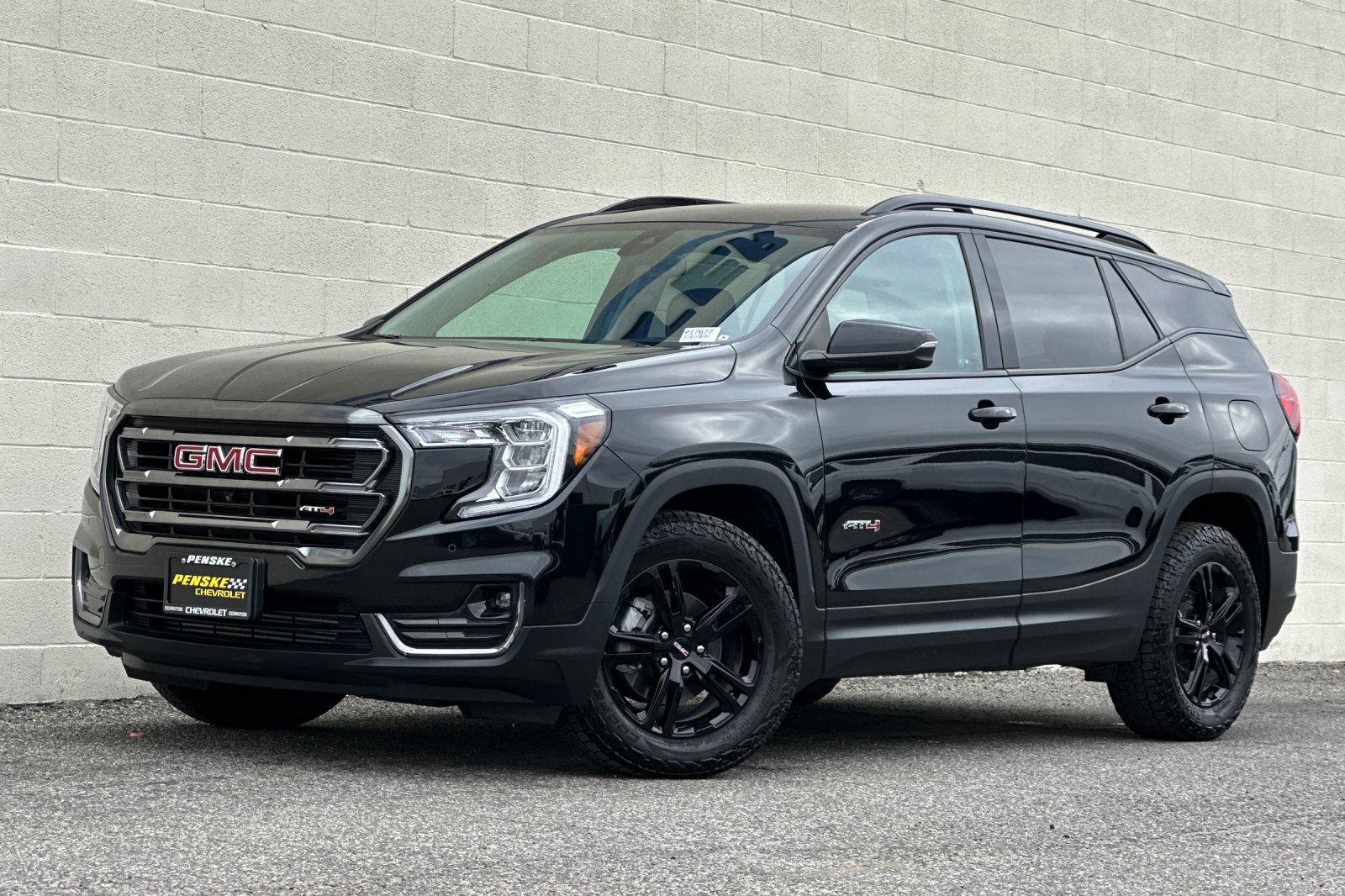 Certified 2022 GMC Terrain AT4 w/ Infotainment Package II AWD/4WD image 8