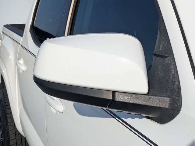 Used 2017 Toyota Tacoma SR w/ SR Convenience Package RWD image 11