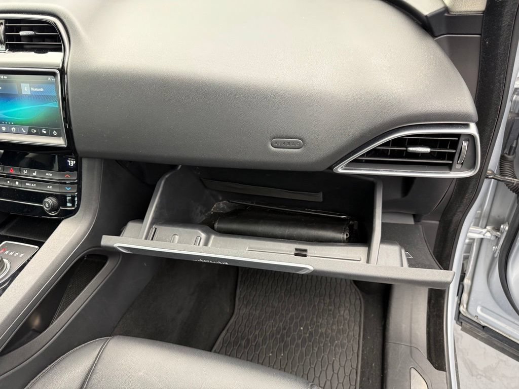 Used 2019 Jaguar F-PACE Premium AWD/4WD image 65