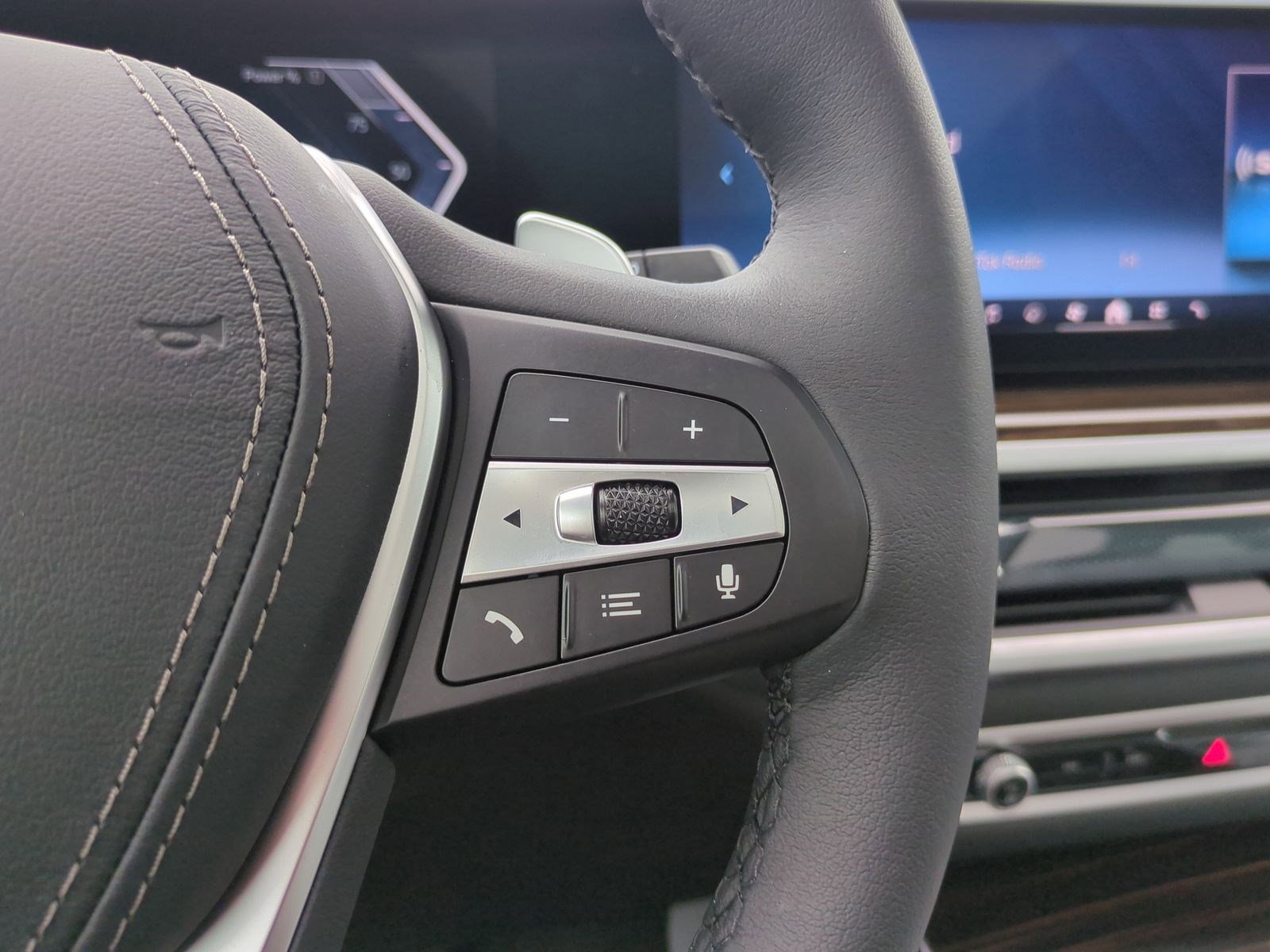 Used 2025 BMW X5 xDrive50e w/ Premium Package image 20