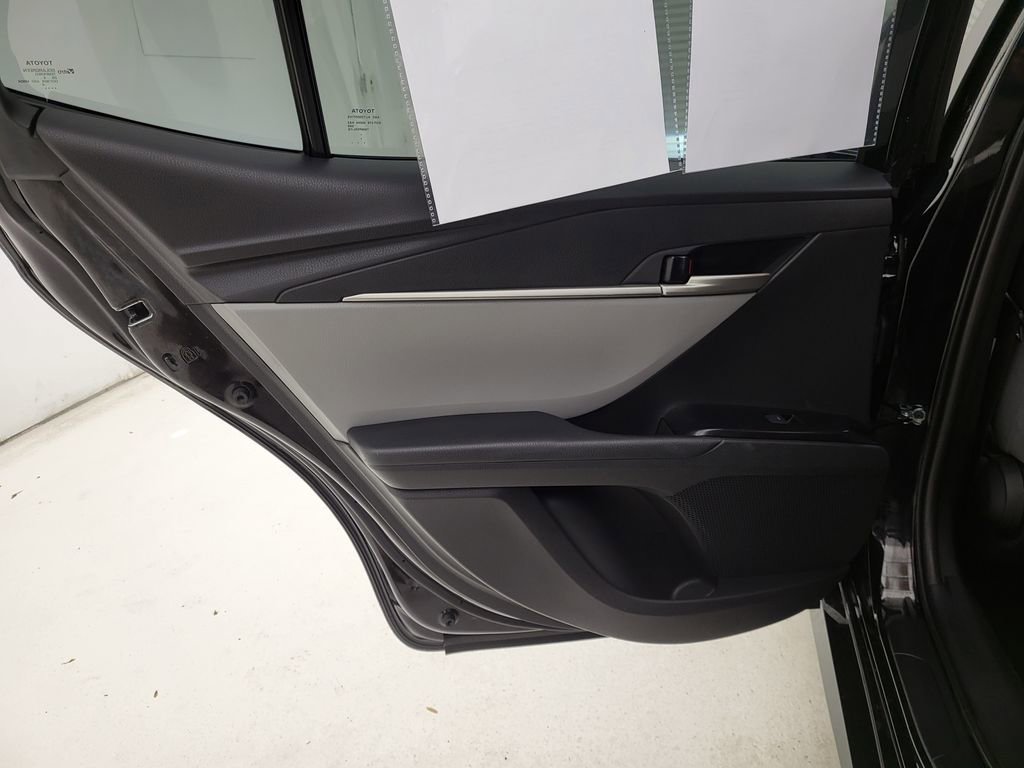 Used 2025 Toyota Camry LE image 38