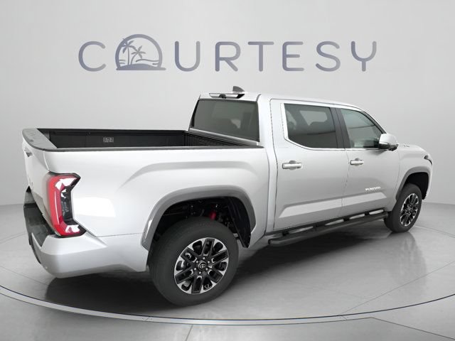 Used 2025 Toyota Tundra Limited AWD/4WD image 12