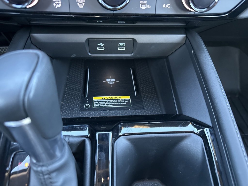 Used 2023 Honda Accord Touring image 5