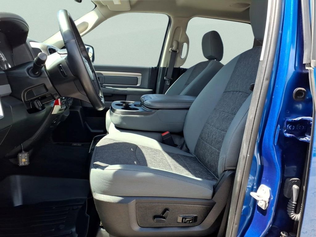 Used 2017 RAM 1500 Big Horn AWD/4WD image 13