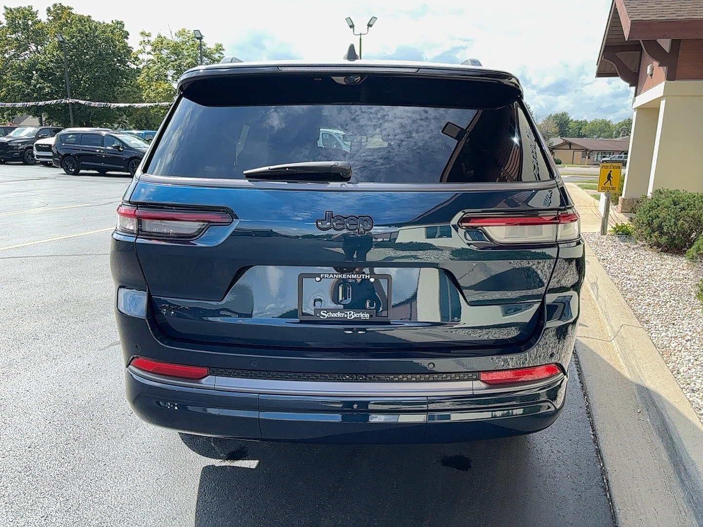 New 2027 Jeep Grand Cherokee L Limited AWD/4WD image 14