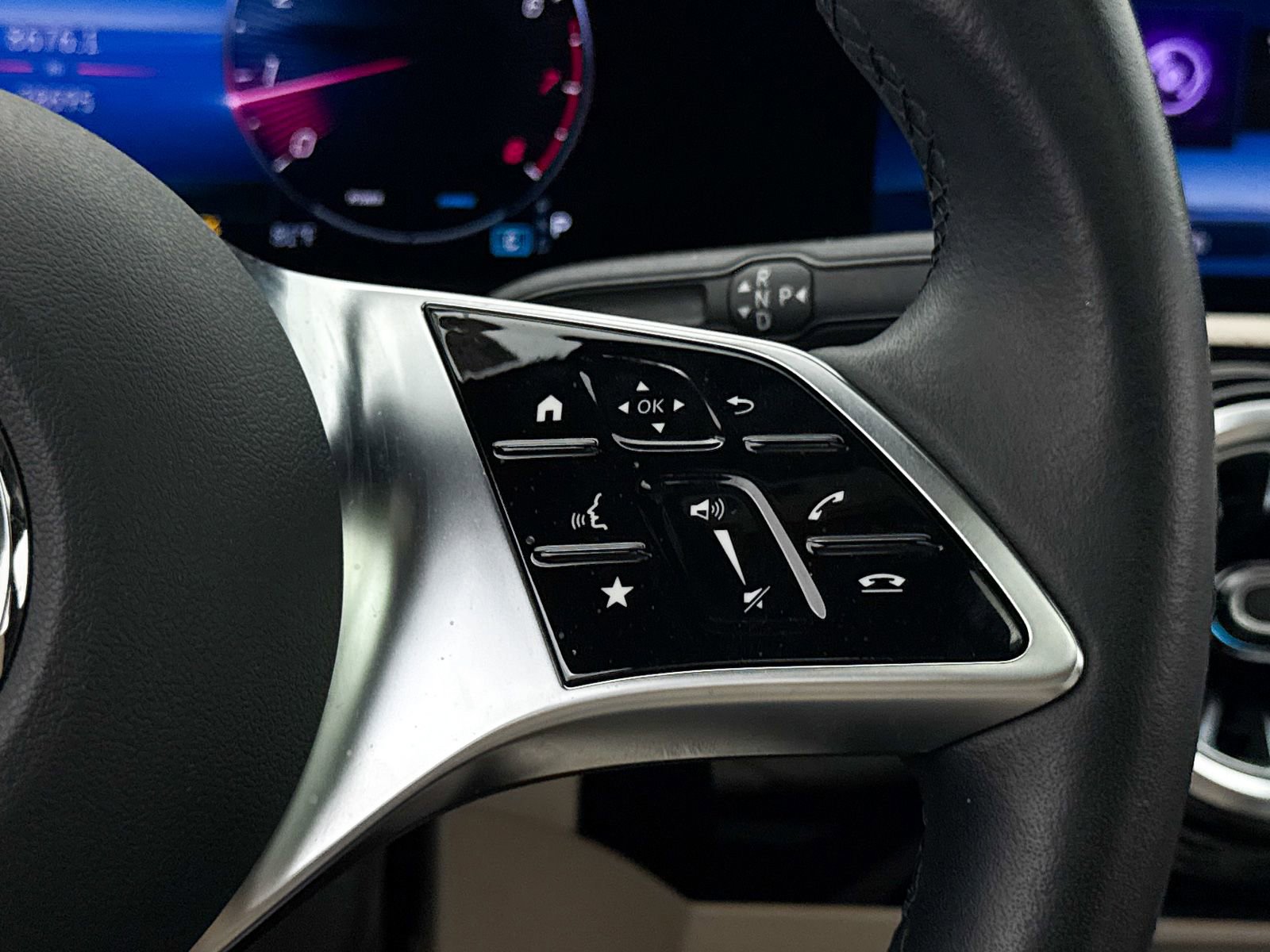 Used 2024 Mercedes-Benz CLA 250 4MATIC image 33