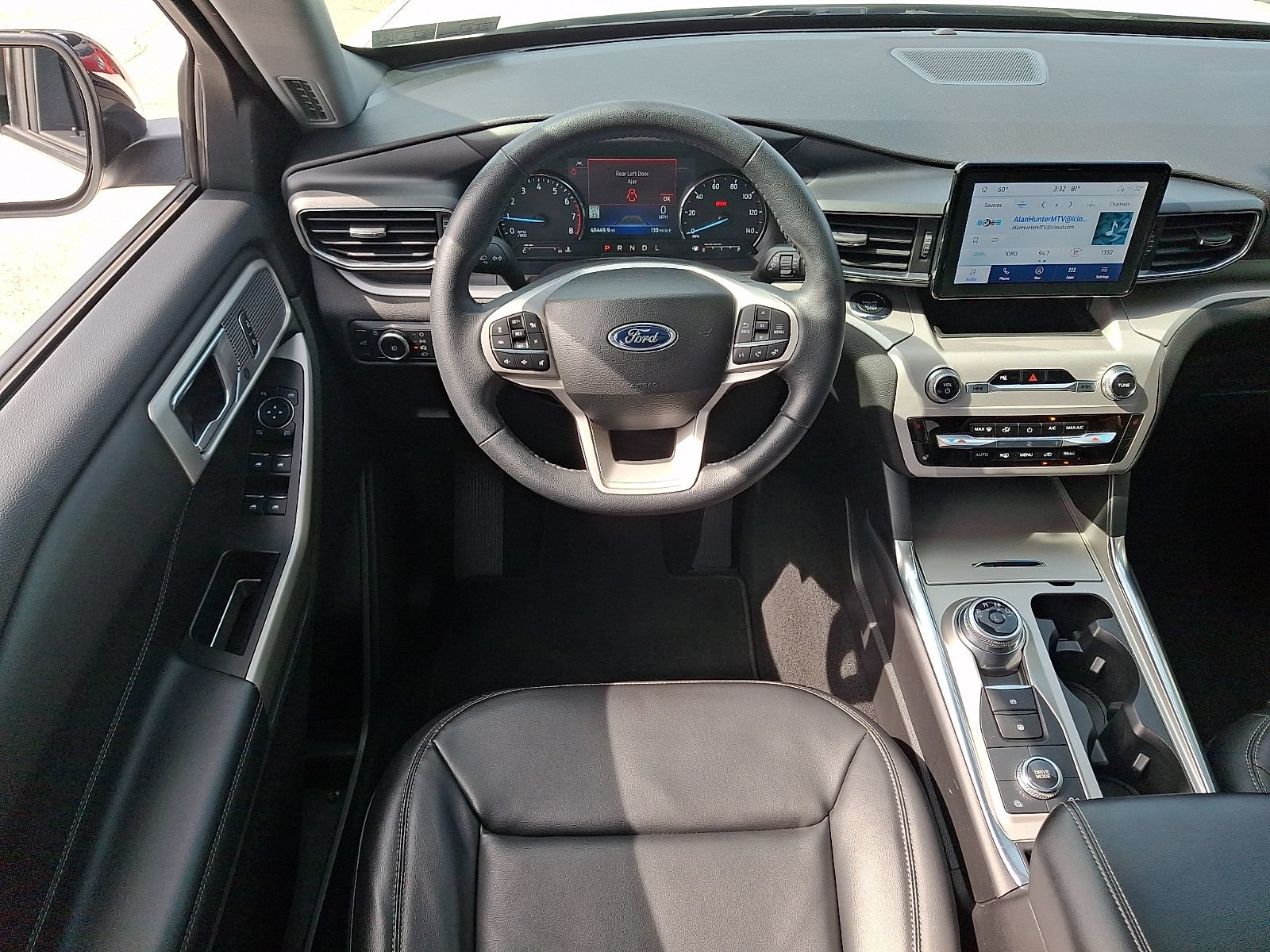 Used 2023 Ford Explorer XLT w/ Equipment Group 202A AWD/4WD image 10