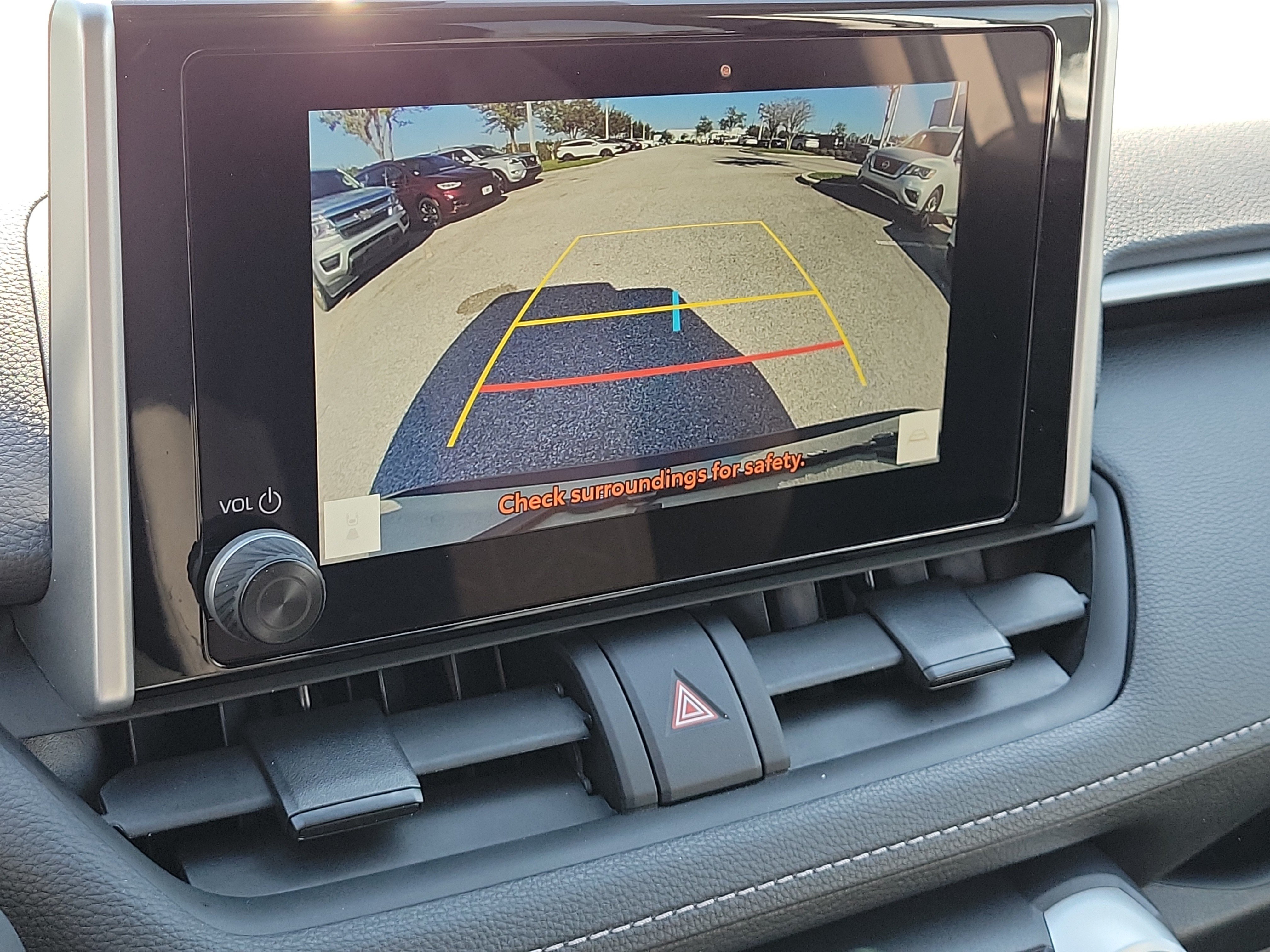 Used 2025 Toyota RAV4 XLE FWD image 28