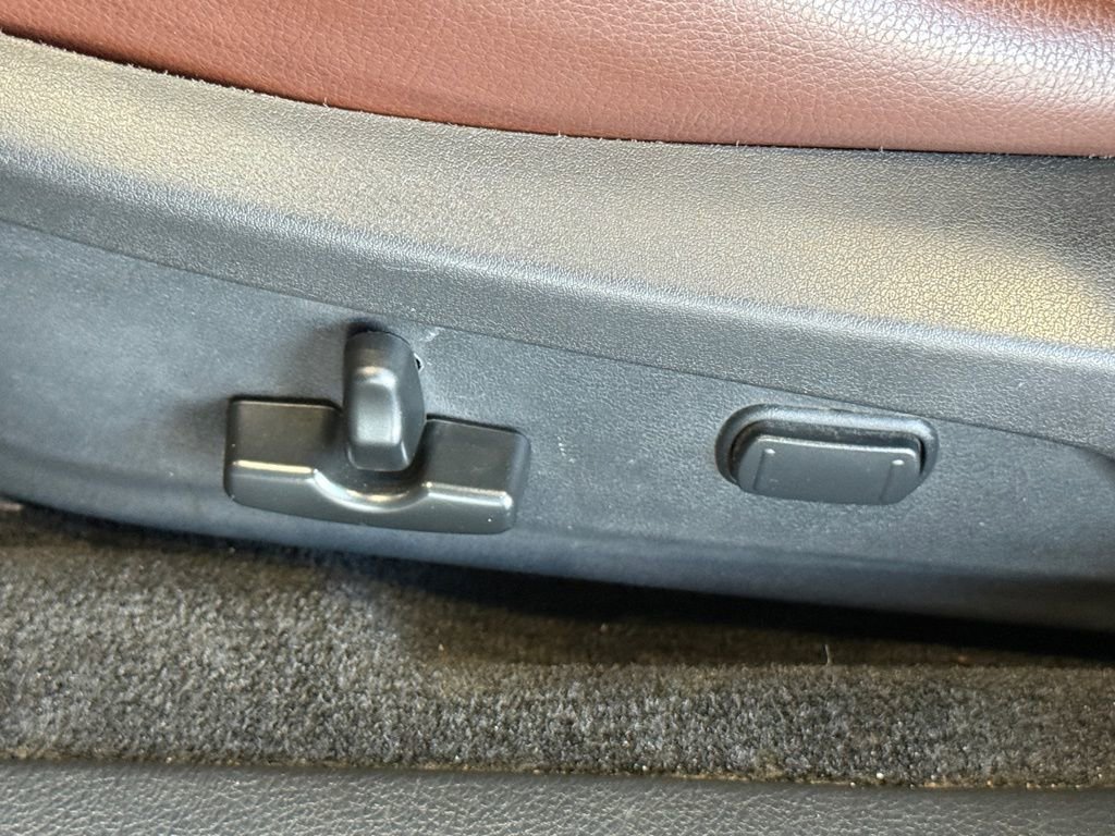 Used 2013 Subaru Outback 2.5i Limited w/ Special Appearance Pkg image 20