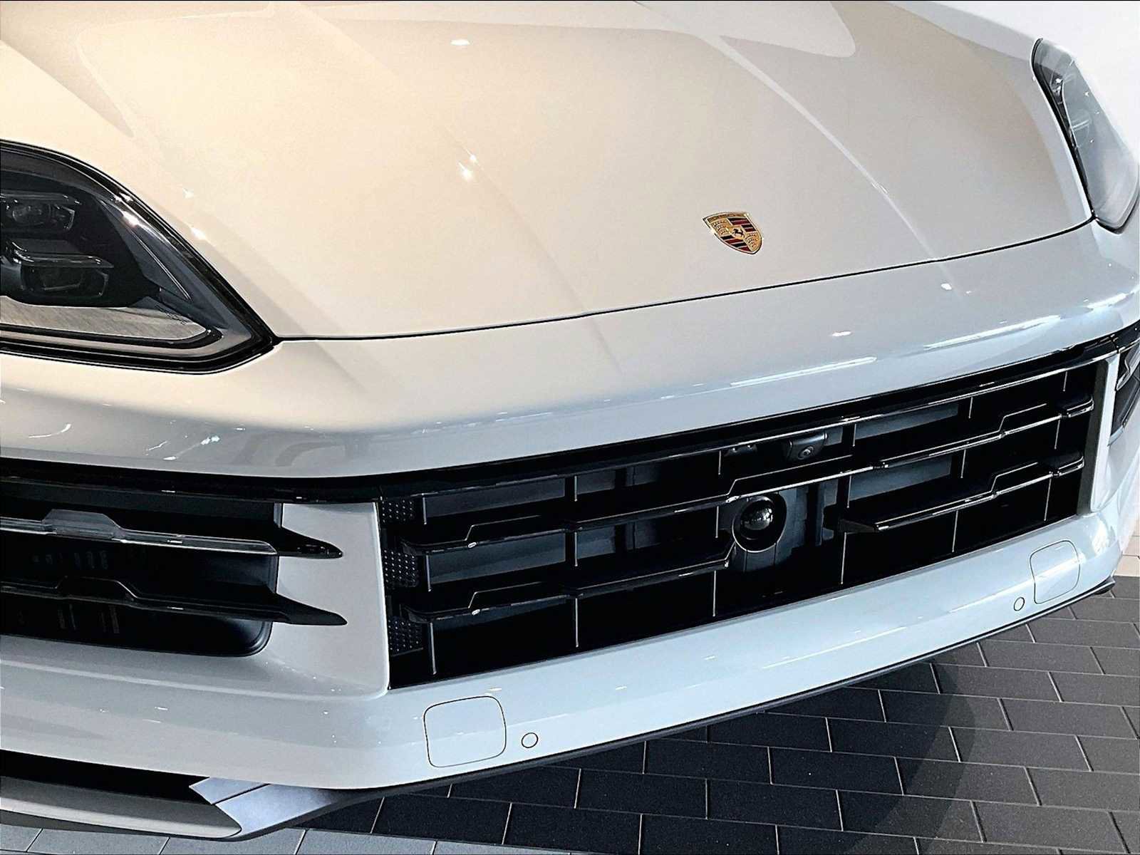 New 2026 Porsche Cayenne E-Hybrid AWD/4WD image 30