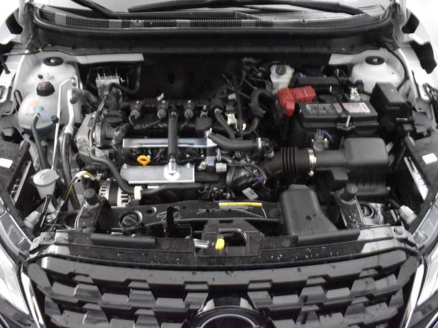 Used 2024 Nissan Kicks S FWD image 13