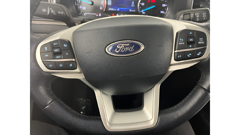 Used 2024 Ford Explorer Limited AWD/4WD image 21