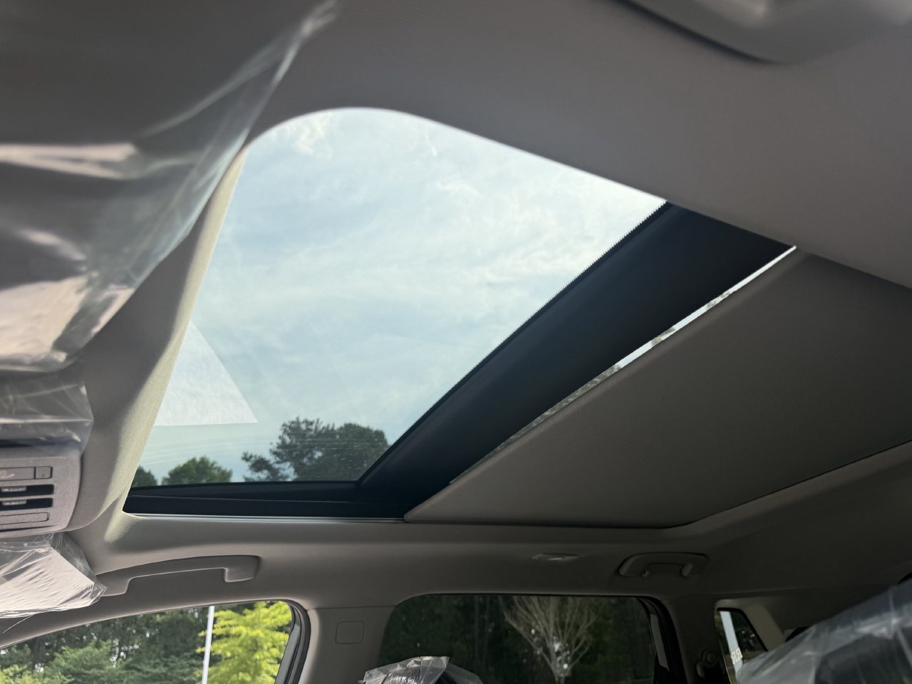 New 2026 Nissan Rogue Dark Armor FWD image 4