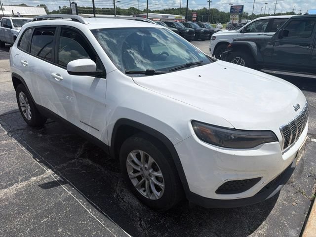 Used 2020 Jeep Cherokee Latitude w/ Cold Weather Group AWD/4WD image 9