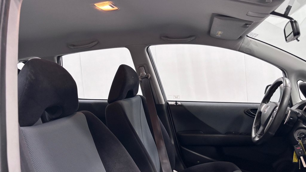 Used 2008 Honda Fit Sport image 19