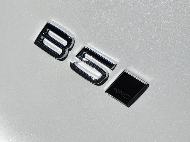 New 2026 Volvo XC40 B5 Core AWD/4WD image 17