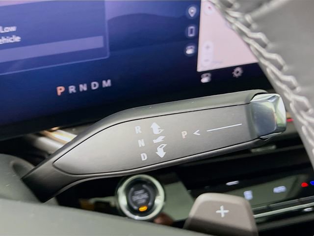 New 2025 Buick Envision Avenir image 16