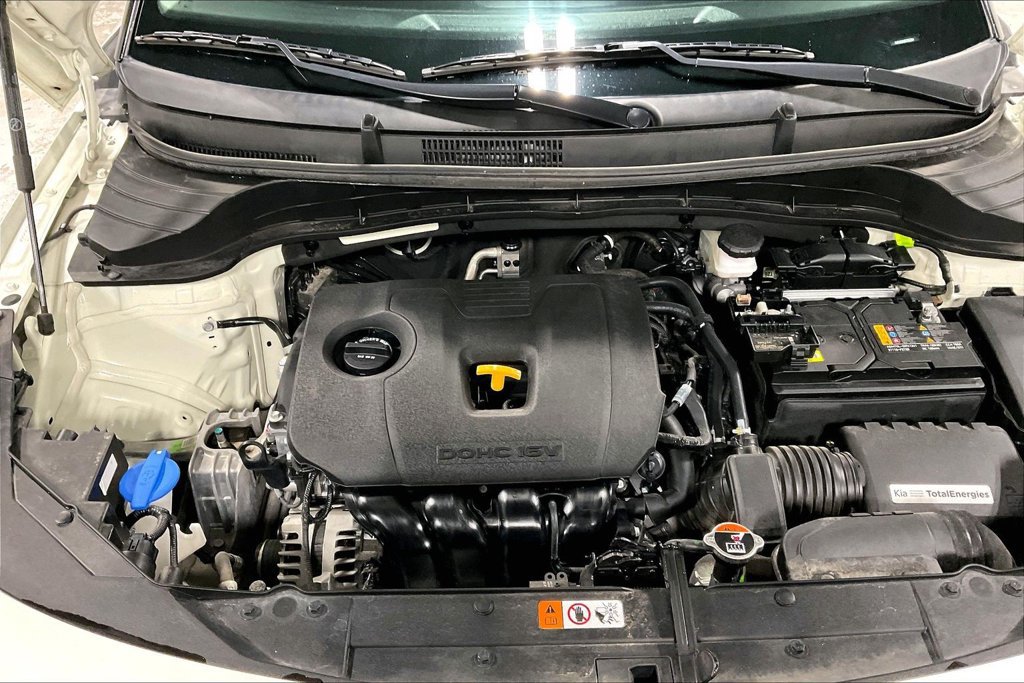Used 2025 Kia Soul LX w/ LX Technology Package FWD image 11
