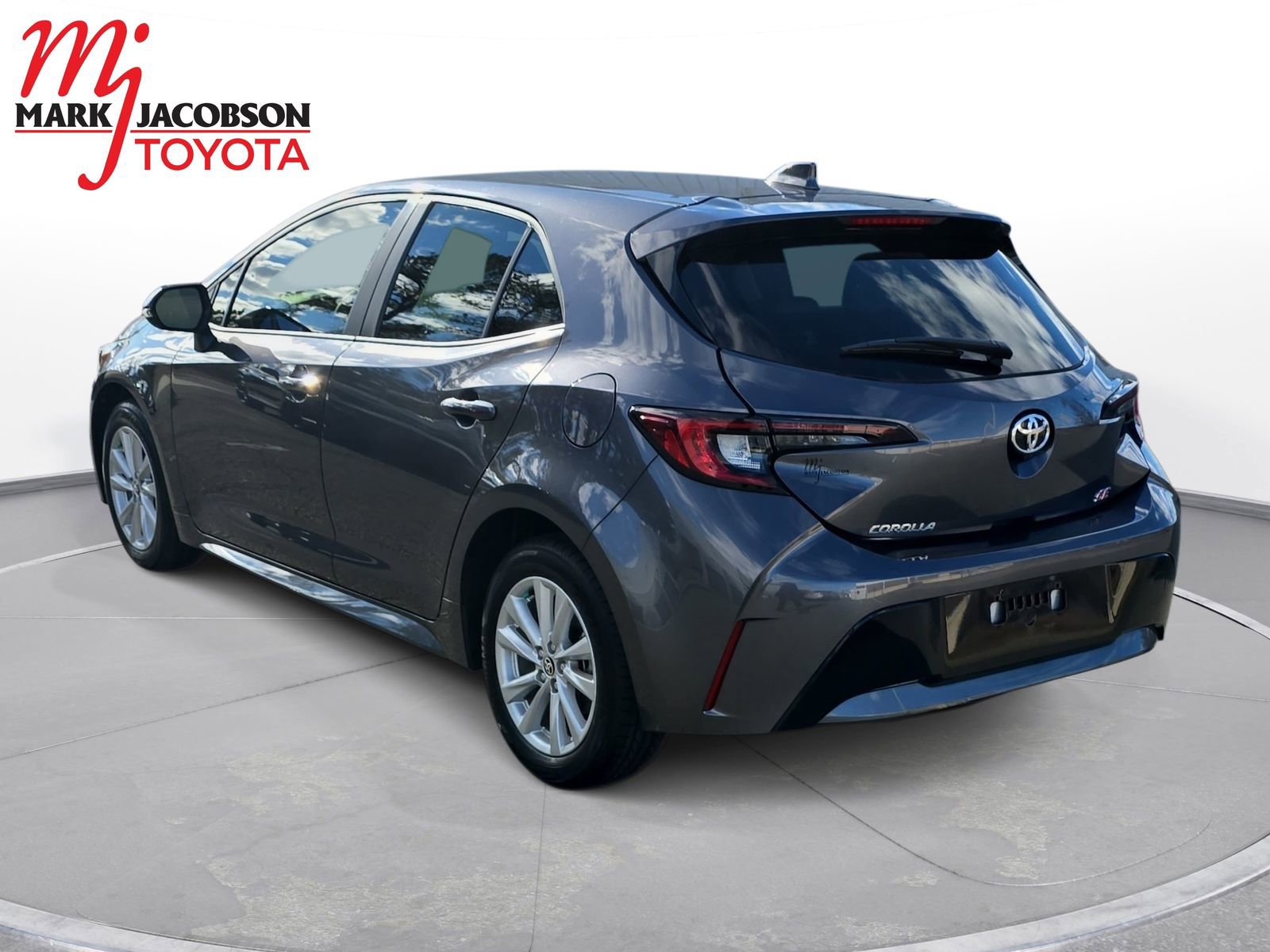 Used 2025 Toyota Corolla SE image 13