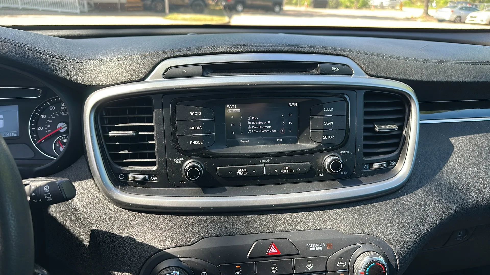 Used 2016 Kia Sorento LX image 34