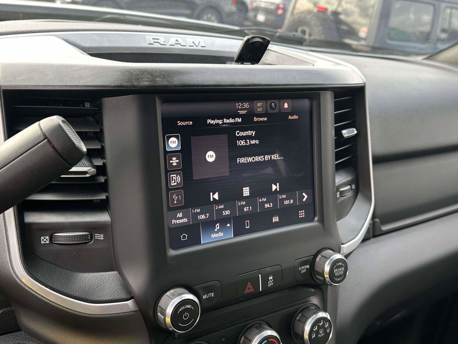 Used 2024 RAM 2500 Big Horn image 27