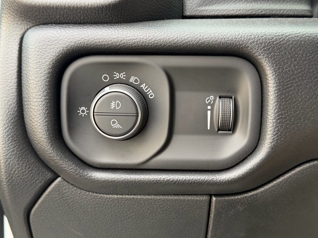 New 2026 RAM 2500 Tradesman AWD/4WD image 25