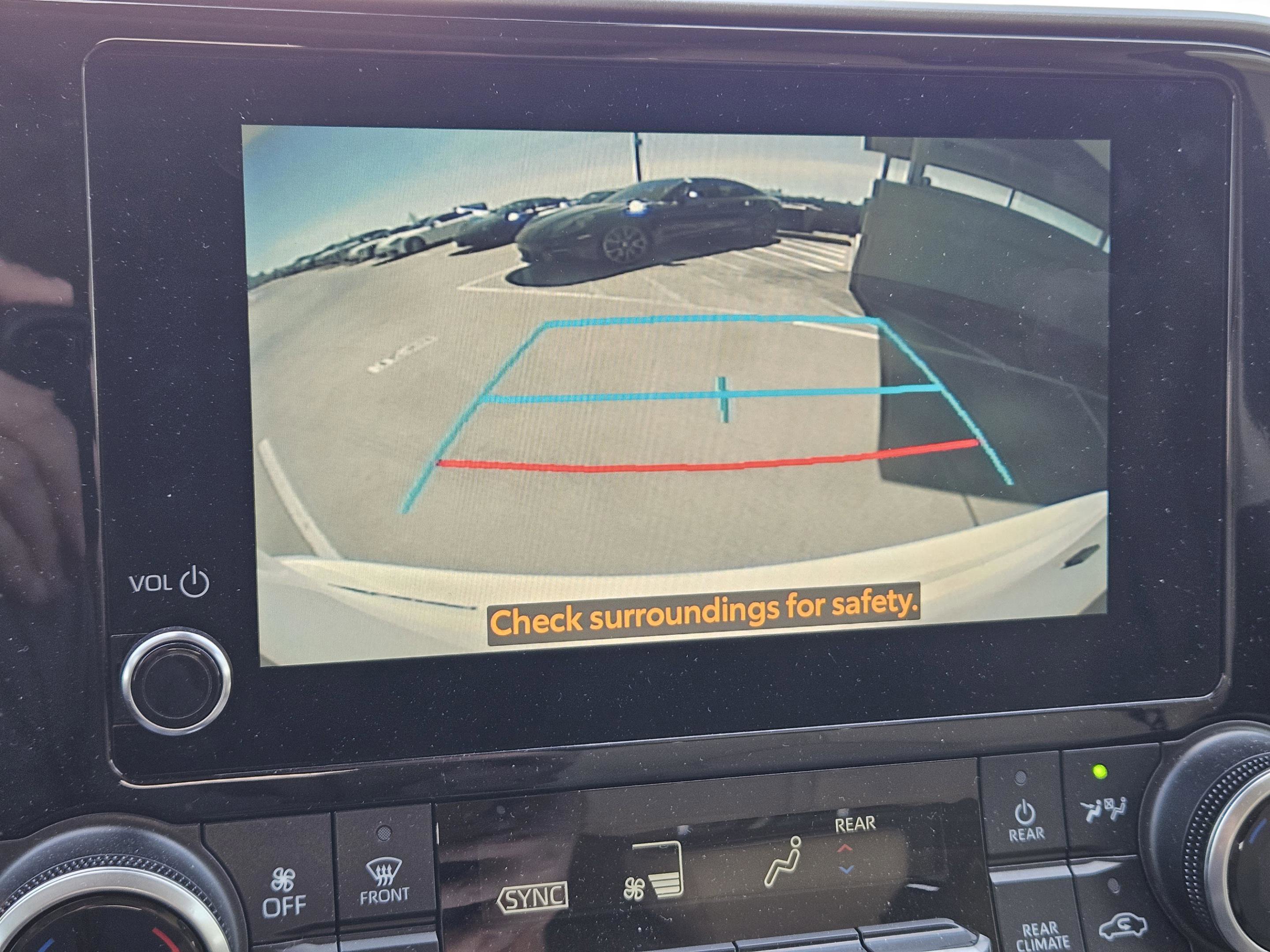 Used 2023 Toyota Highlander XLE image 19