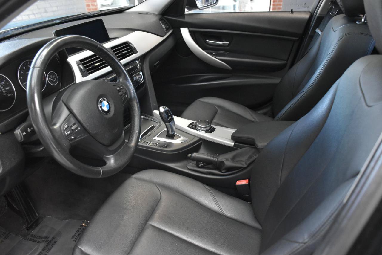 Used 2016 BMW 320i xDrive Sedan AWD/4WD image 28