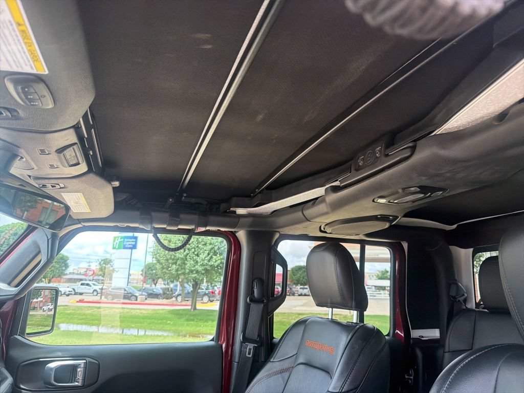 Used 2021 Jeep Gladiator Mojave AWD/4WD image 32