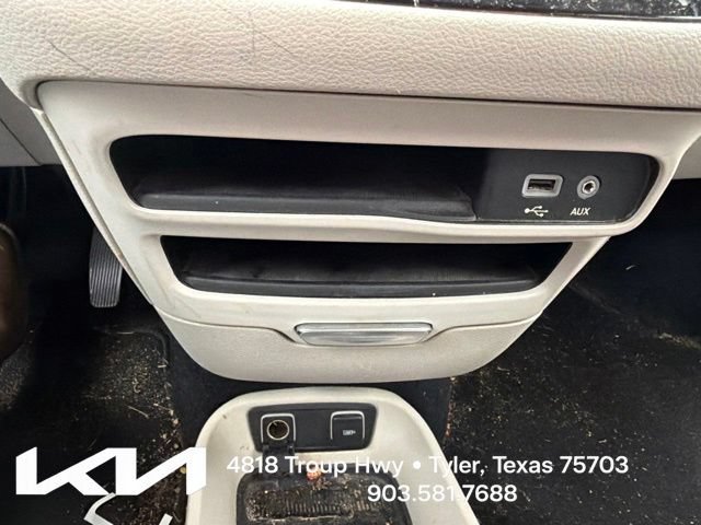 Used 2018 Chrysler Pacifica Touring Plus w/ Tire & Wheel Group FWD image 20