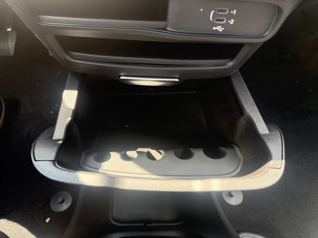 New 2027 Chrysler Pacifica Select FWD image 23