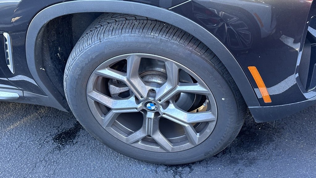 Used 2023 BMW X3 sDrive30i w/ Convenience Package image 3