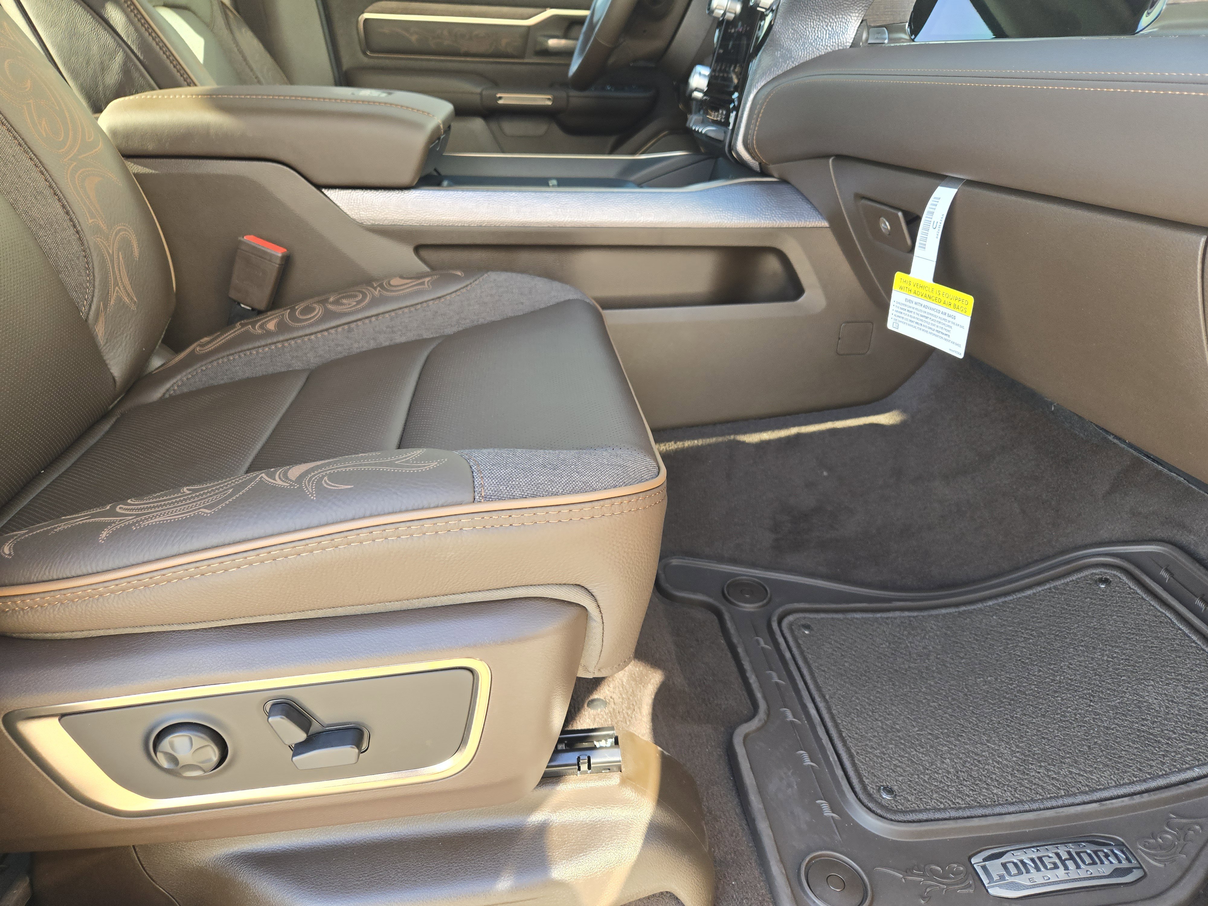 New 2026 RAM 1500 Limited w/ Bed Utility Group image 12