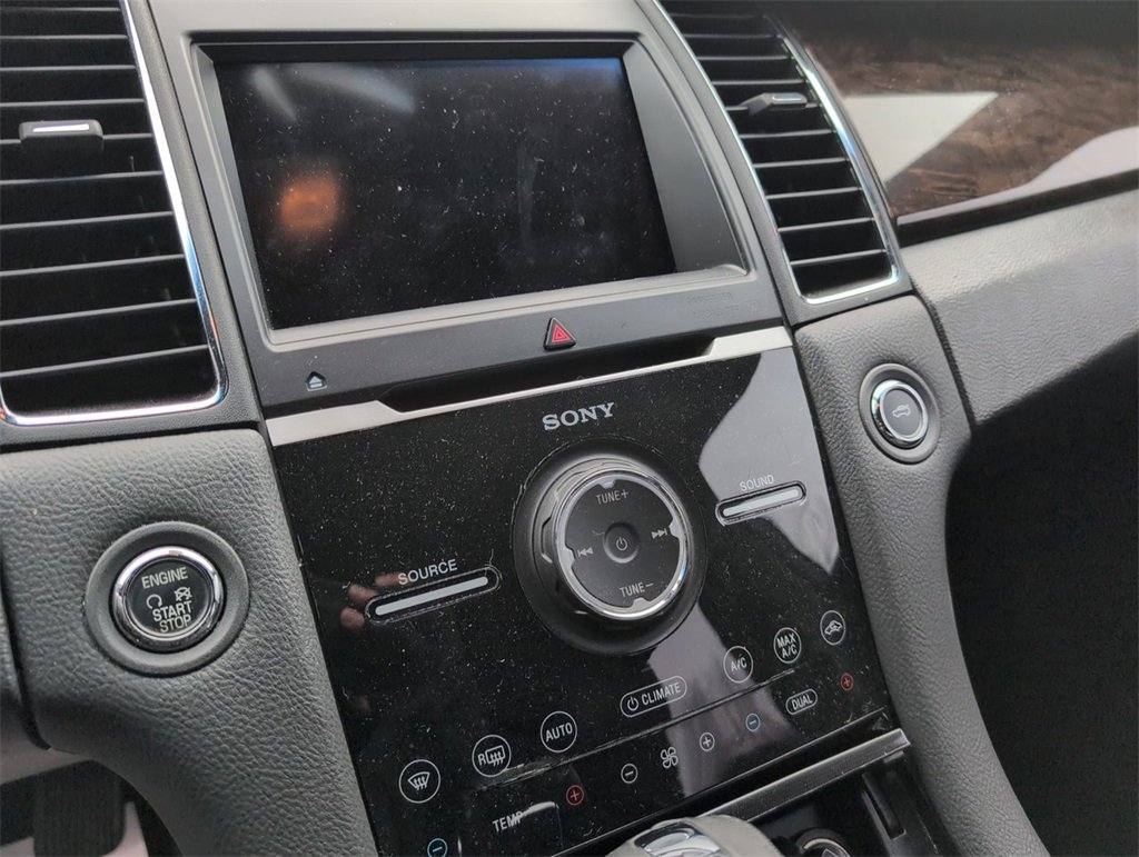 Used 2019 Ford Taurus Limited image 12