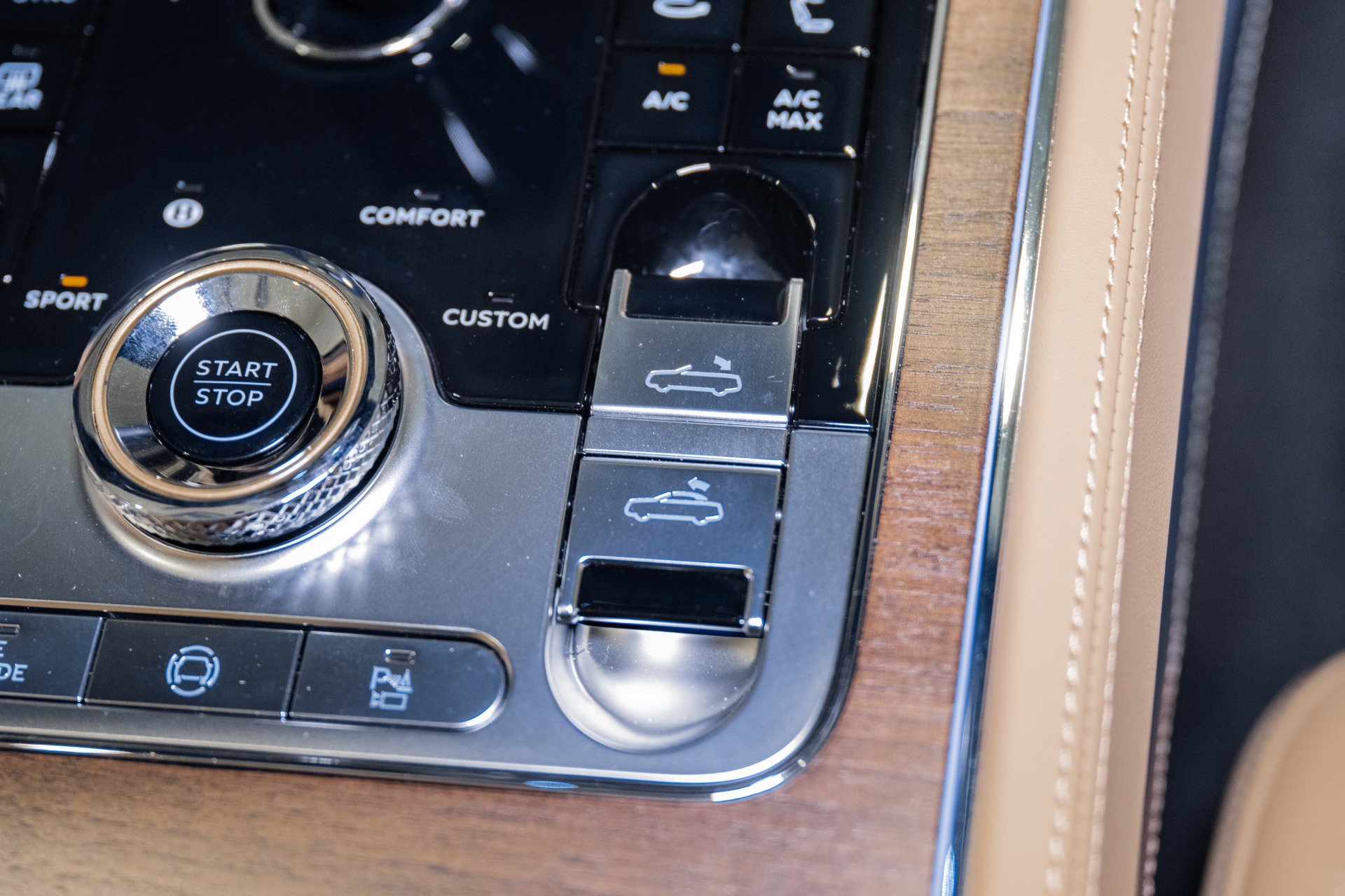 New 2026 Bentley Continental GTC image 42