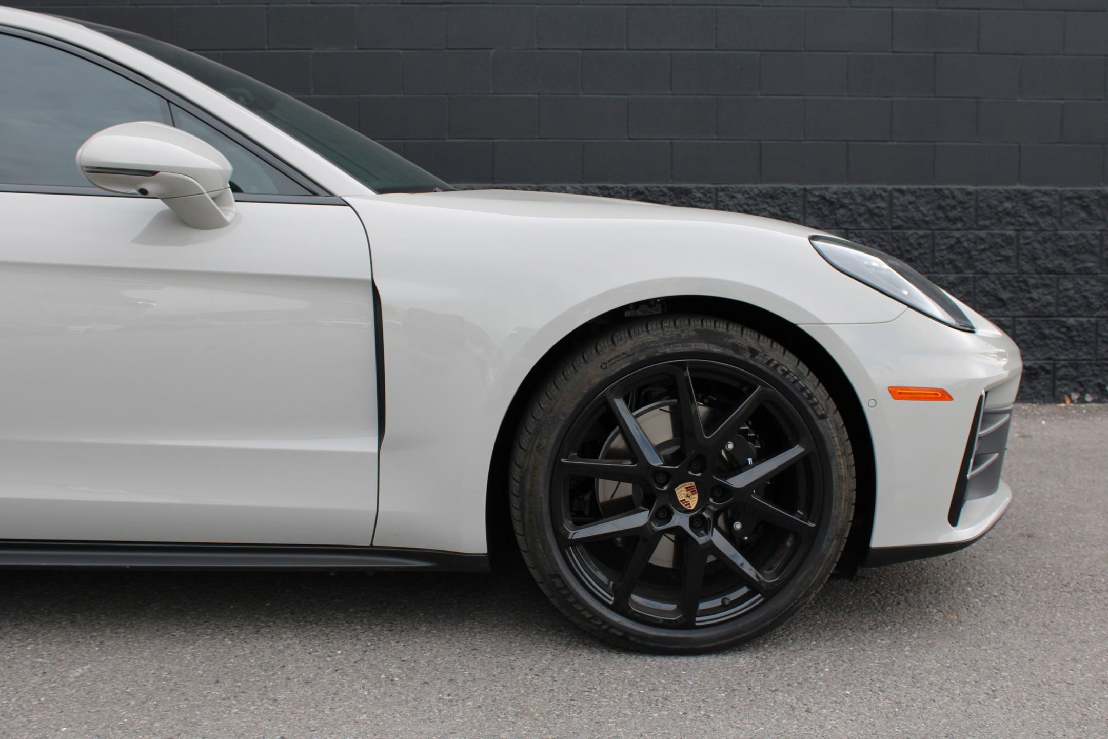 Certified 2025 Porsche Panamera 4 image 12