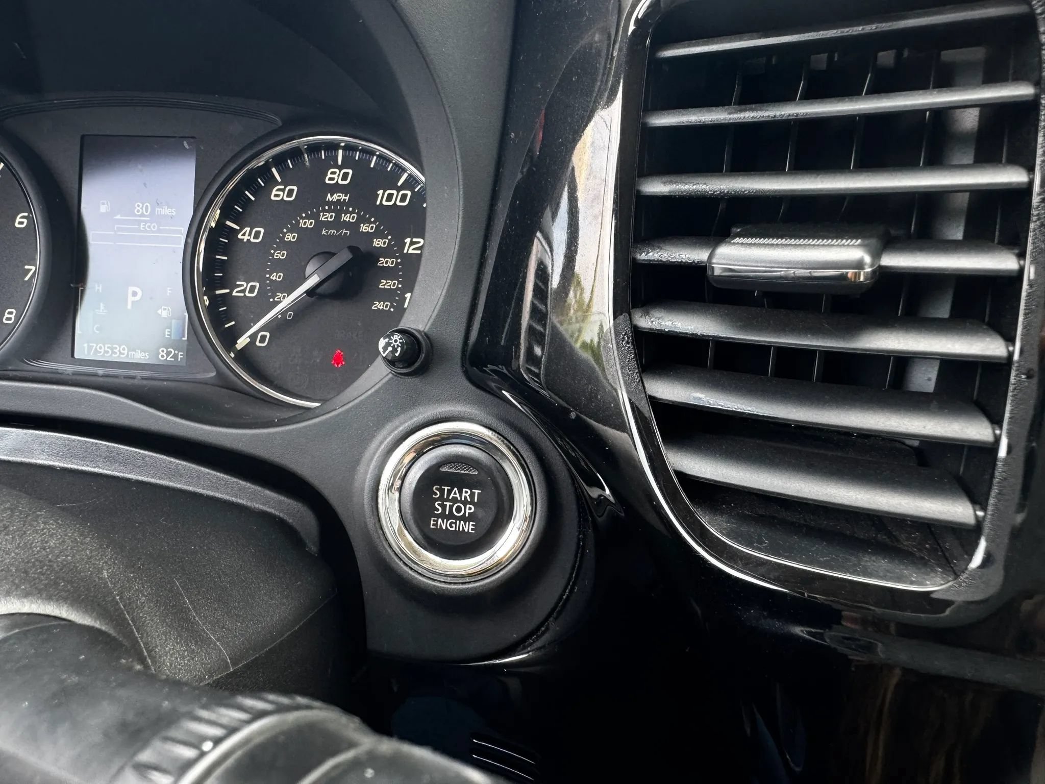 Used 2015 Mitsubishi Outlander SE FWD image 24