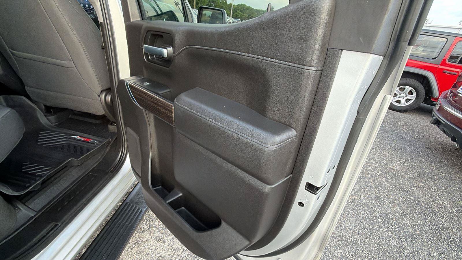 Used 2022 Chevrolet Silverado 1500 RST AWD/4WD image 22