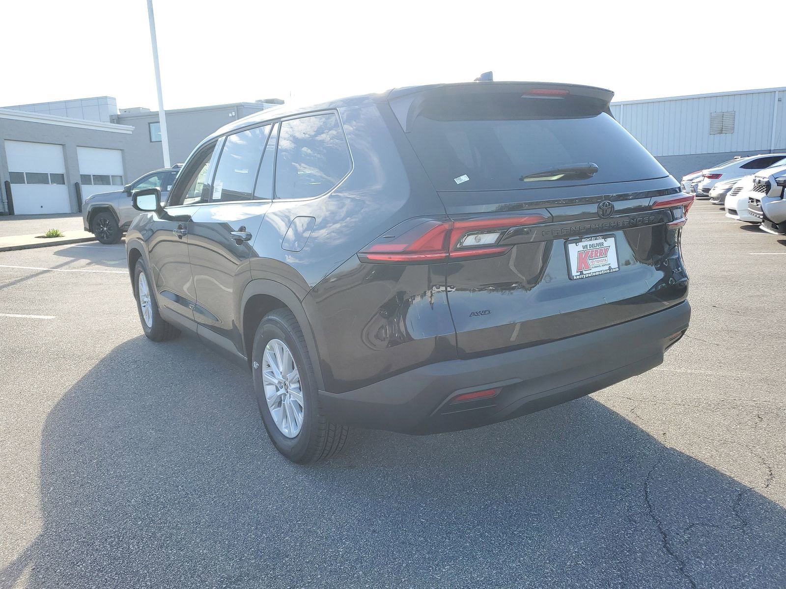 New 2026 Toyota Grand Highlander XLE image 3