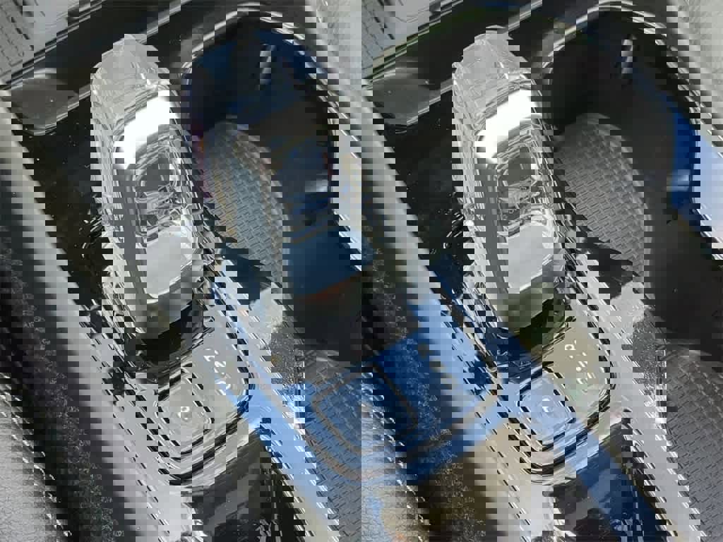 New 2026 Volvo XC40 B5 Plus w/ Protection Package Premier image 30