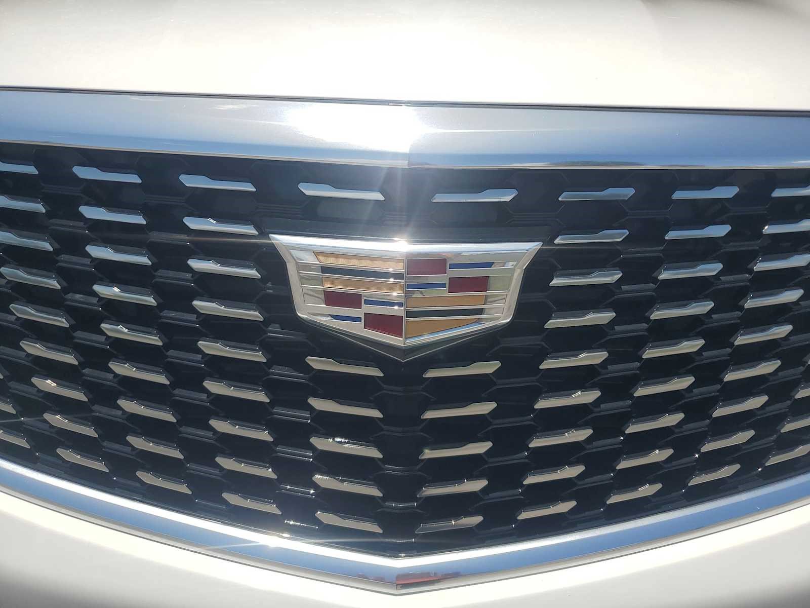 Certified 2024 Cadillac XT5 Premium Luxury FWD image 11