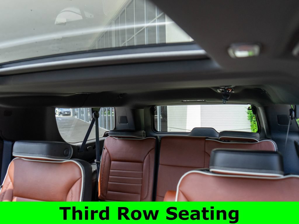 Used 2023 GMC Yukon XL Denali Ultimate AWD/4WD image 13