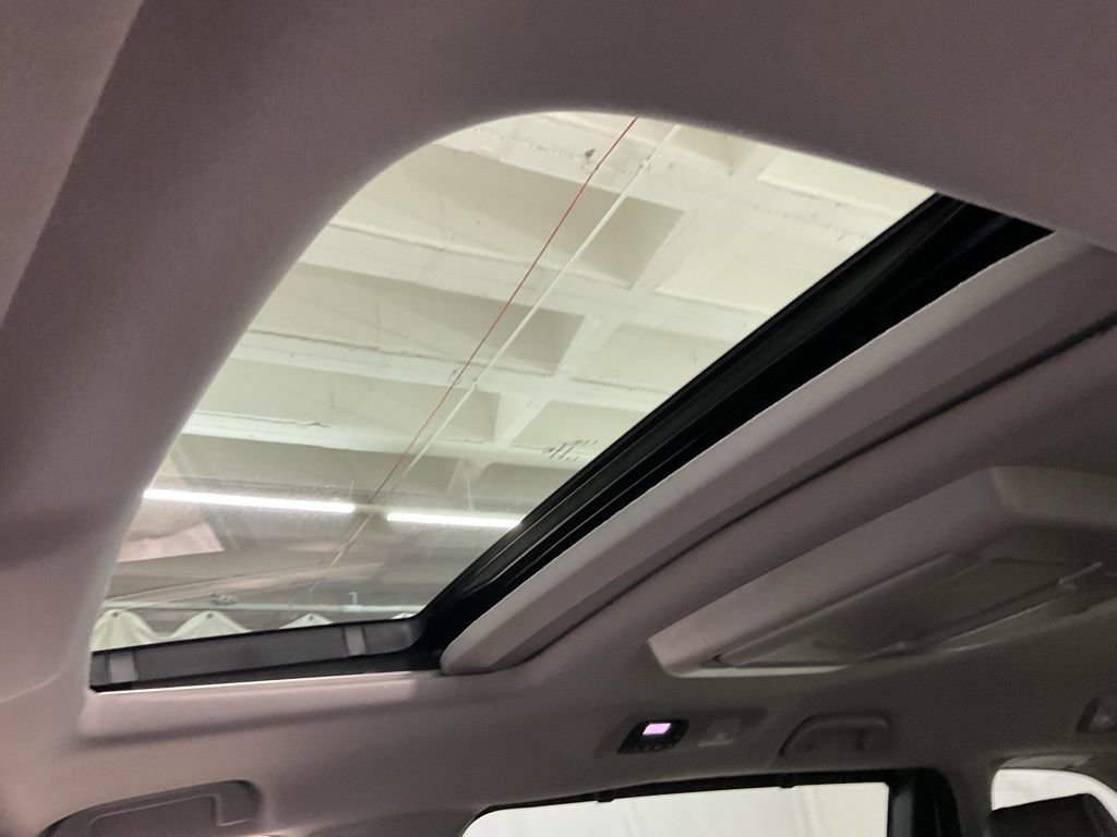 Used 2023 Honda Odyssey Elite image 21