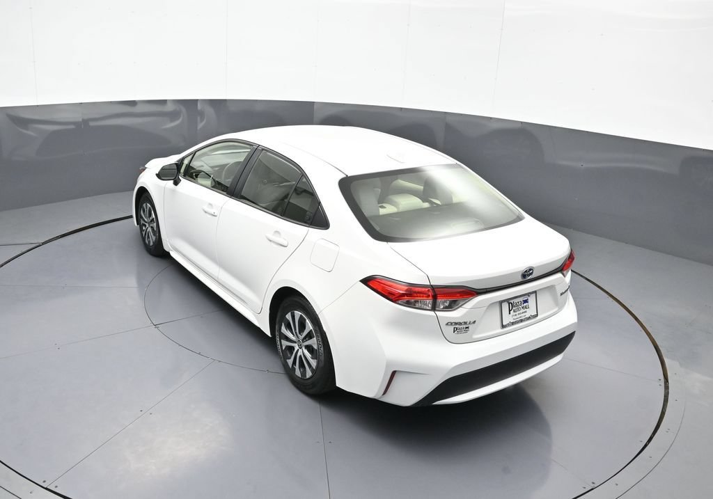 Certified 2020 Toyota Corolla LE FWD image 38