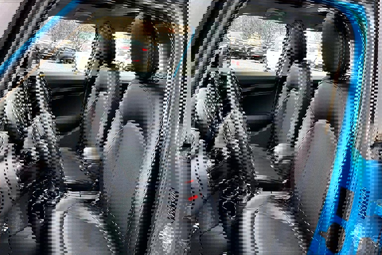 Used 2016 MINI Cooper 4-Door Hardtop image 22