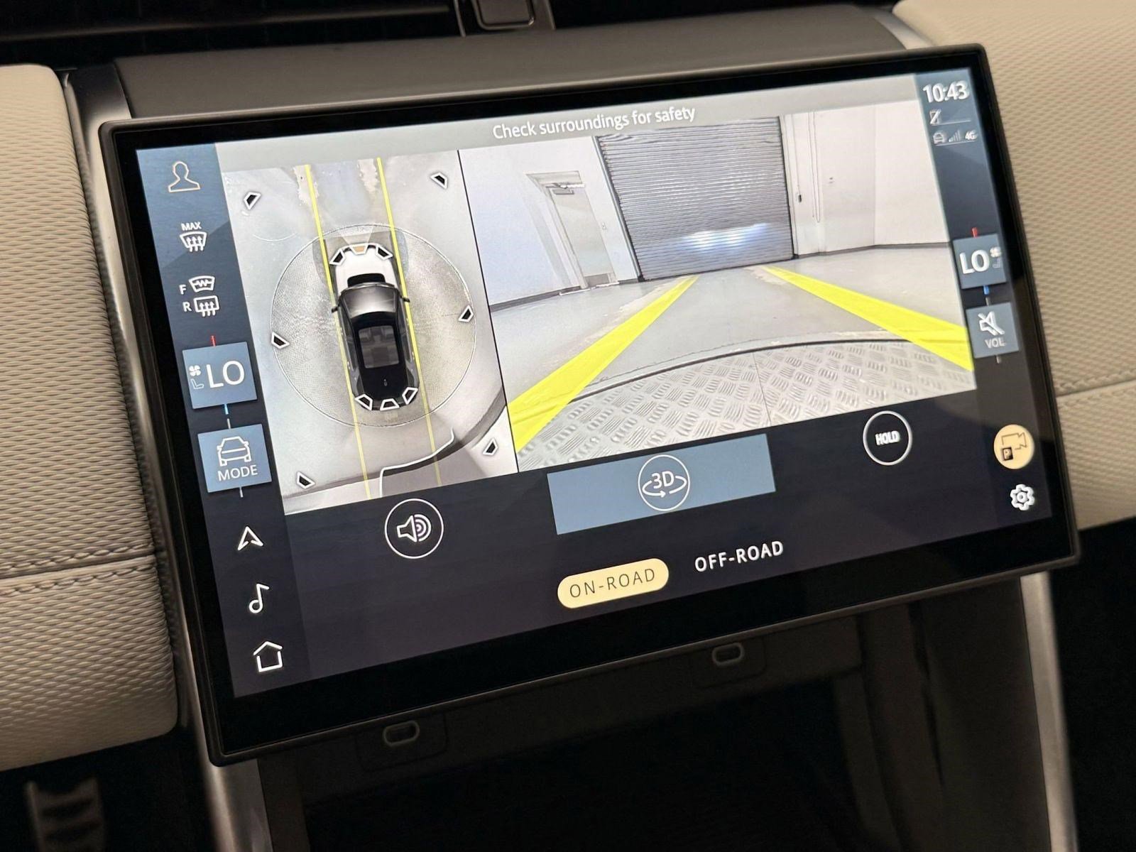 Used 2025 Land Rover Discovery Sport Dynamic SE image 27